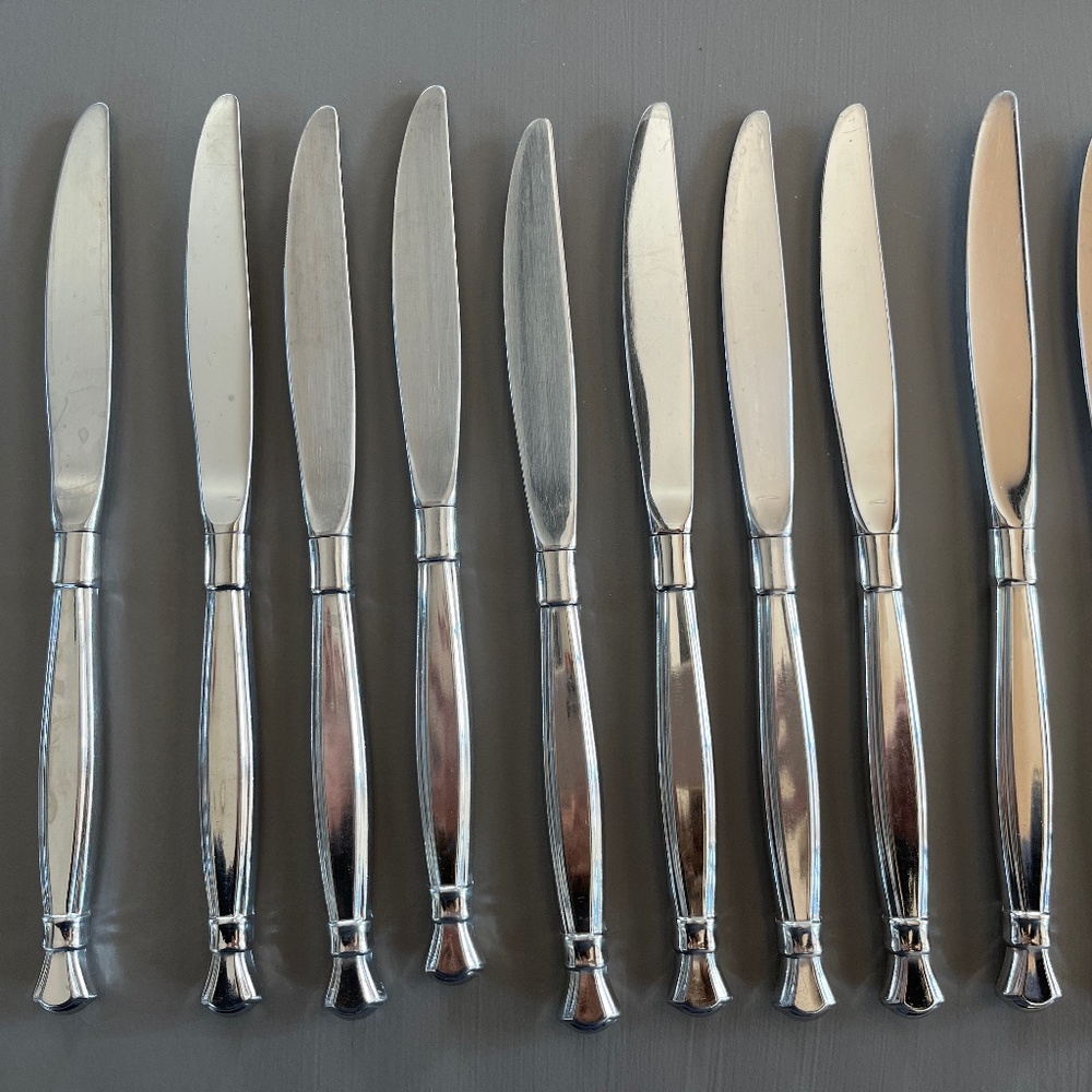 No longer available for sale….Oneida Act I Knives (Individual)